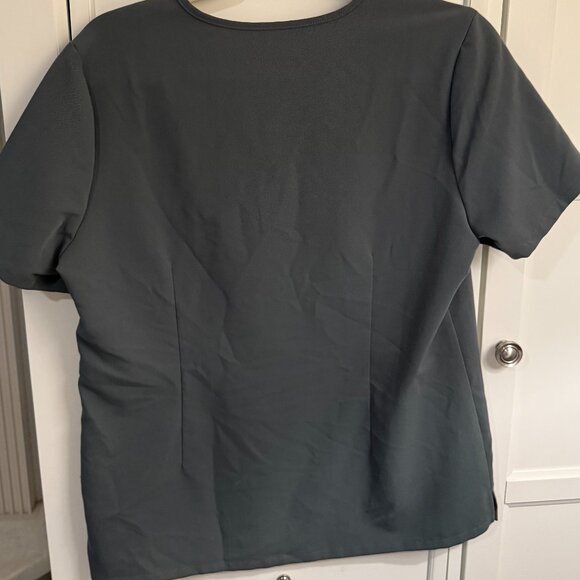 FIGS Bonsai Limited Color Catarina One-Pocket Scrub Top MED - Picture 2 of 3